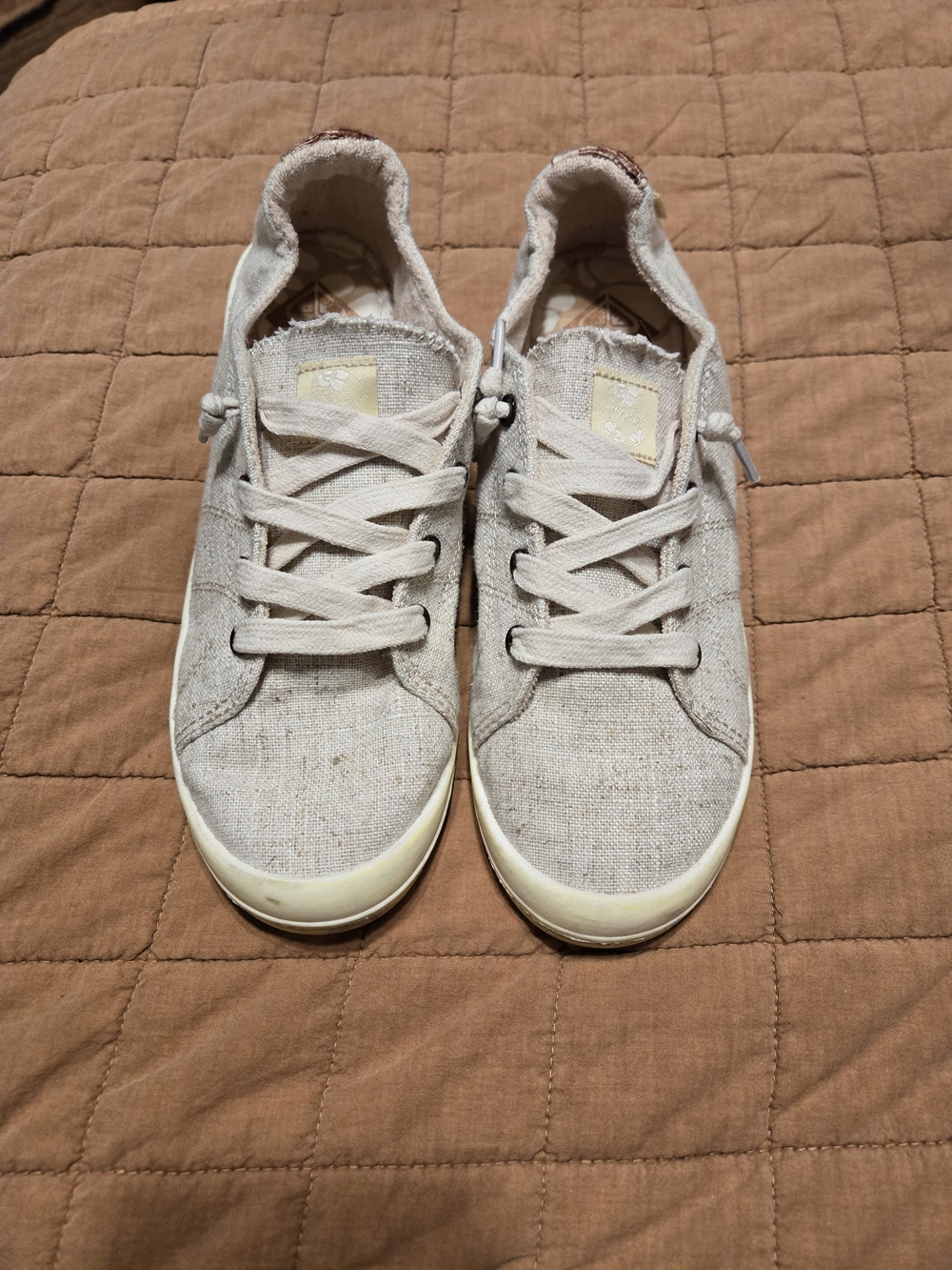 Roxy Women's Beige Canvas Sneakers